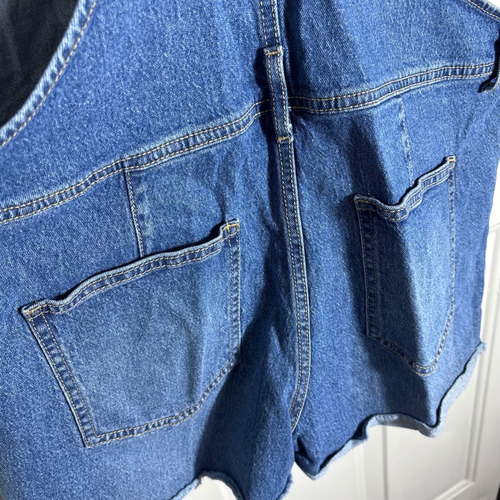 No Boundaries Womens Denim Shortalls Medium Wash Blue Raw Hem Size L 11-13 - Picture 7 of 8